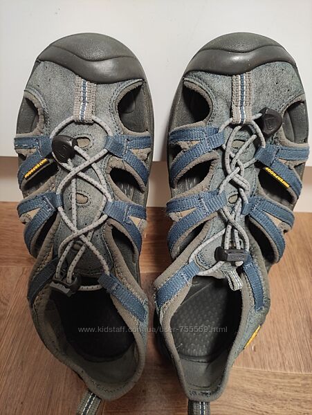 Босоніжки keen 39 р. 24.5 см