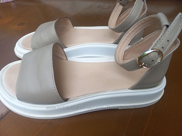 Женские босоножки кожа Украина