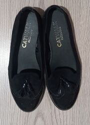 Жіночі туфлі