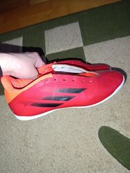 Сороканіжки, копочки футбольні