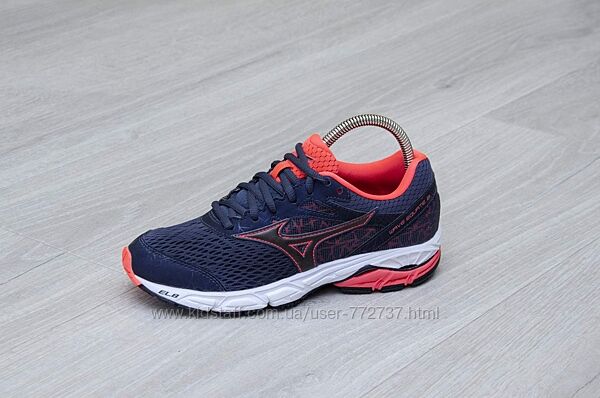 Кросівки жіночі Mizuno Wave Equate 2. Устілка 23,5 см
