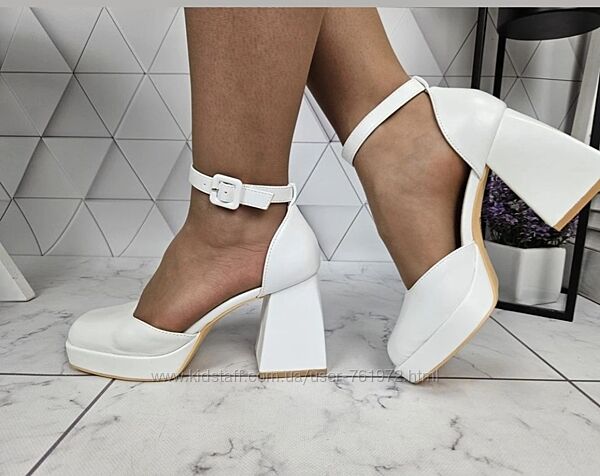 Белые туфли , босоножки