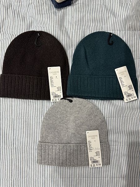 Шапки кашемір uniqlo
