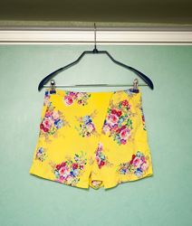 Легкая юбка-шорты в цветочный принт Atmosphere