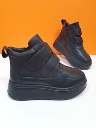 Шкіряні зимові черевики Hengji 37-41р M281