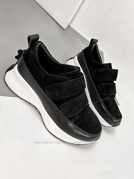 Натуральні кросівки Замша та шкіра на невеличкій платформі на липучках