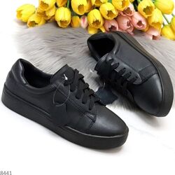 Кеди з натуральної шкіри та ортопедичною устілкою