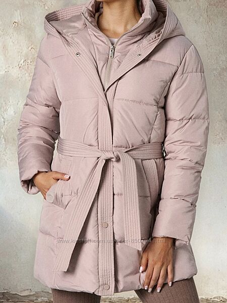 Стьобана куртка з капюшоном жіночі Sinsay