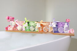 Подарунковий косметичний жіночий набір accentra