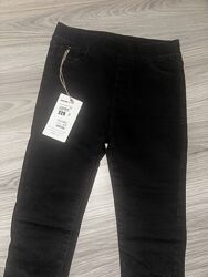 Джинси скіні