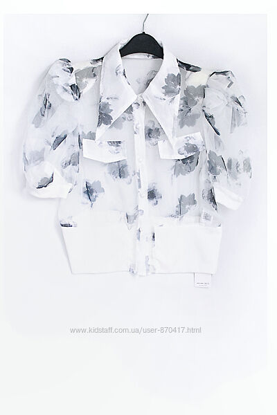 дуже гарна шифонова сорочка з обємними рукавами