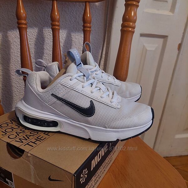 Nike оригинальные кроссовки