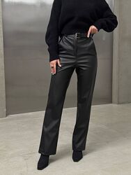 Базові шкіряні кльошові штанці на флісі