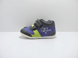 Дитячі кросівки ботинки Geox р. 25