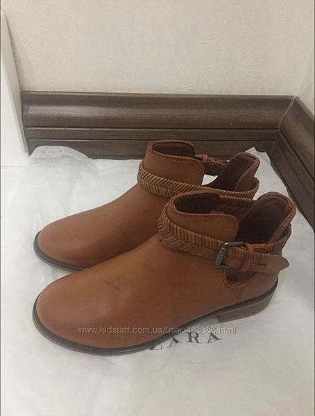 Ботинки Zara р.33