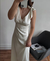 Атласна сукня Villa, S