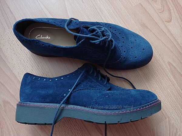 Продам женские оксфорды Clarks