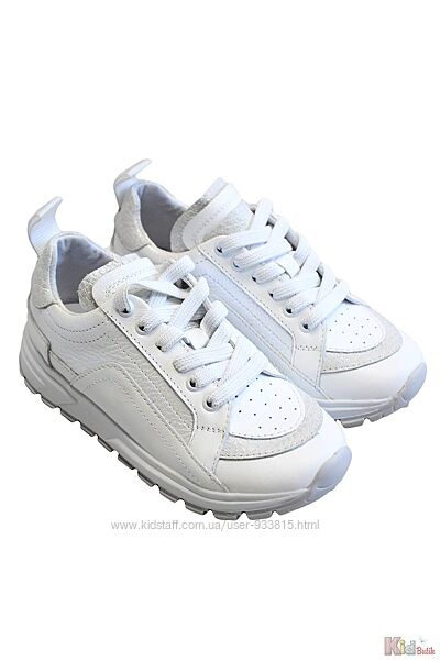 Кросівки в білому кольорі з перламутровими вставками для дівчинки Bistfor