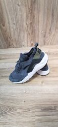 Бігові кросівки NIKE AIR HUARACHE р.40