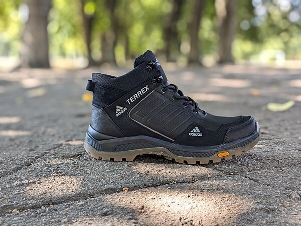 Зимові кросівки adidas terrex, 40-45 розмір, шкіра натуральна, хутро