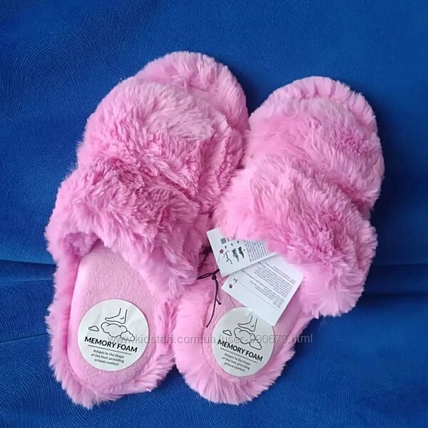 Кімнатні тапочки дівчатам