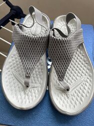 Сандалі Crocs