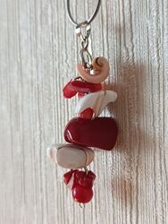 Кулон из корала и ракушки