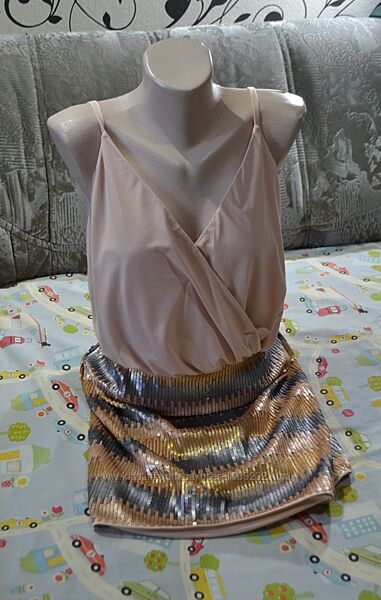 Нова святкова сукня плаття Lasty розмір 12 / L / 40 / 48