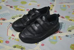 Кросівки на хлопчика Clarks розмір 32 устілка 22 см