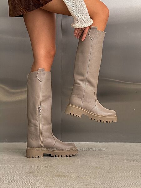 Демісезонні чоботи труби. Натуральна шкіра. Виробник Україна