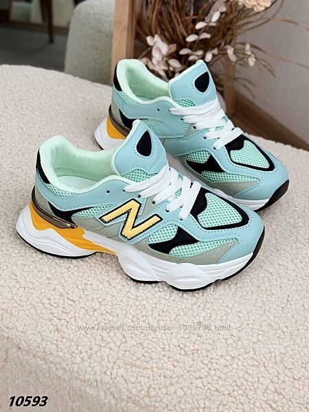 Крутезні жіночі кросівки в стилі бренду