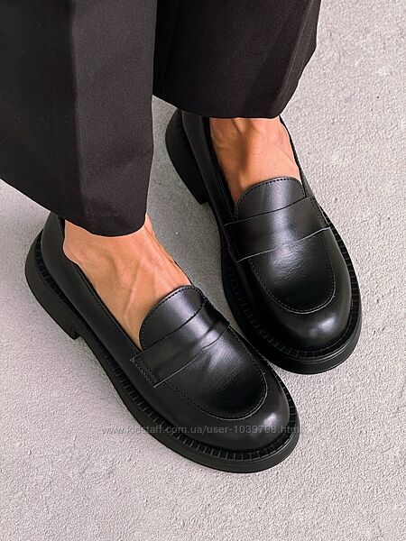 Класичні туфлі лофери. Натуральна шкіра