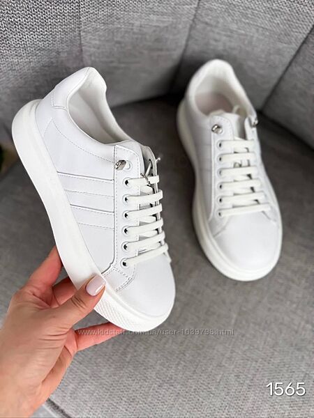 Жіночі базові кеди. Натуральна шкіра