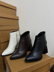 Демісезонні ботильйони на зручному підборі. Натуральна шкіра. Україна