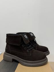 Зимові черевики з відворотом . Натуральна замшева шкіра