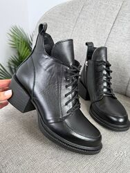 Демісезонні черевики на зручному підборі -Arto-, натуральна шкіра