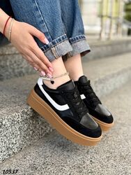 Стильні жіночі кросівки. Натуральна шкіра. База для твого образу