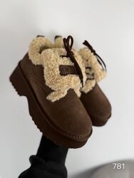 Стильні зимові черевики на масивній підошві. Натуральна замшева шкіра