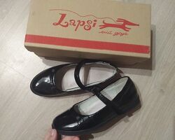 Школьные чёрные кожаные туфли фирмы Lapsi, размер 35