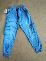 Стильные джинсы на мальчиков, р.122см