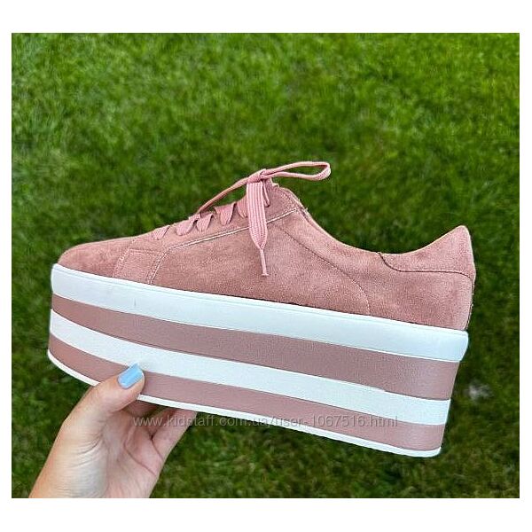 Ботинки, кроссовки, кеды на высокой платформе