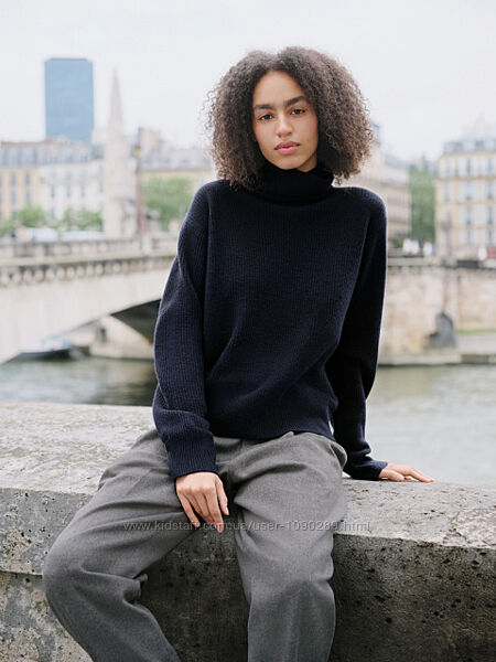 Uniqlo гольф светр дизайнерський