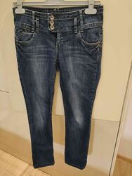 джинсы подростковые девочке 152-158