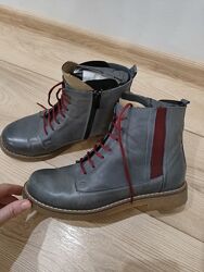 Стильнячие немецкие ботинки Gemini натуральная кожа 38р 25.0 по ст.