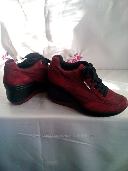 Бренд. Calvin Klein Jeans - оригінал кросівки на високій підошві роз. 40