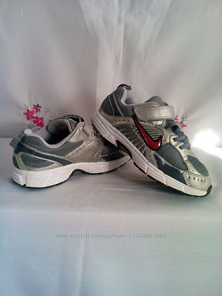 Фірмен. Nike - ориг. натурал. шкіра текстиль кросівки роз. 32