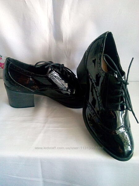 Фірмен. F&F туфлі оксфорди з еко - лак. шкіри роз.8 або 42