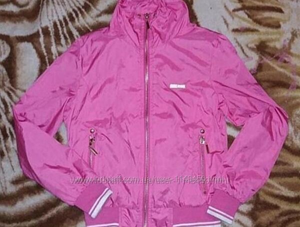 Куртка ветрівка на дівчину