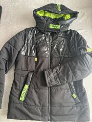 Куртка-жилетка жіноча осіння, чорна, 48 розмір