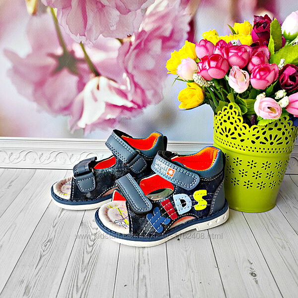 Босоніжки р-р 20-22 із каблуком томасу, сині kimbo-o